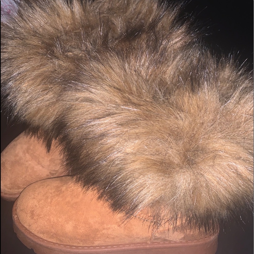 2/$15🛍 Women’s winter fur lined boots